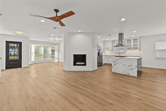 2114 Eaglerock Drive, Houston, TX 77080