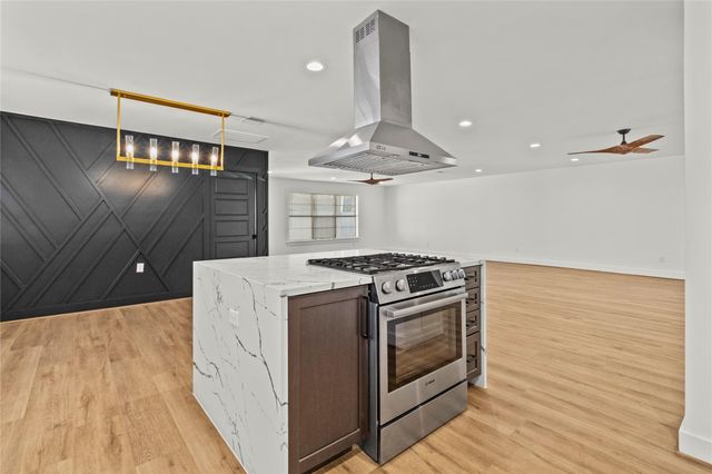 2114 Eaglerock Drive, Houston, TX 77080