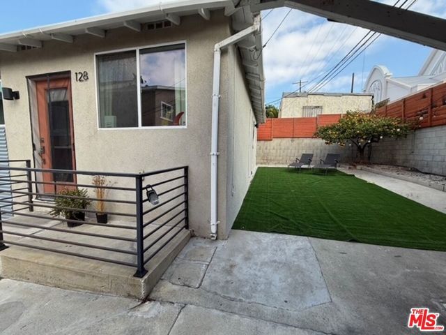 128 N BURLINGTON Avenue, Los Angeles, CA 90026
