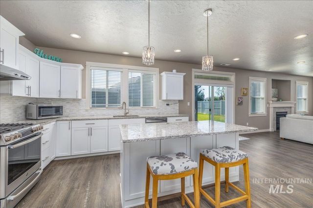 4476 N Glenrock Way, Meridian, ID 83646