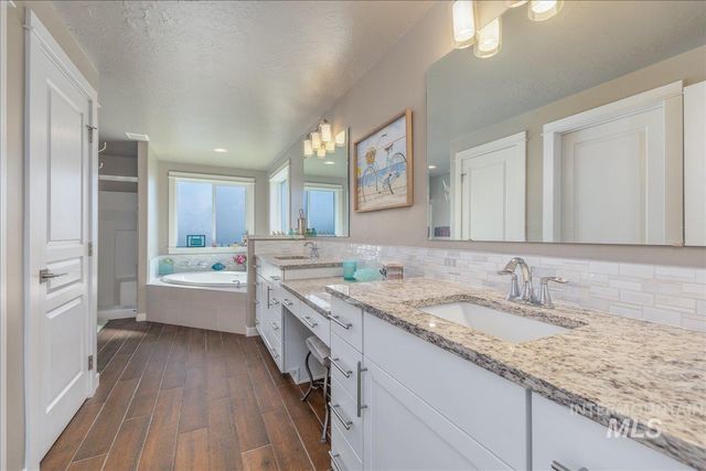 4476 N Glenrock Way, Meridian, ID 83646