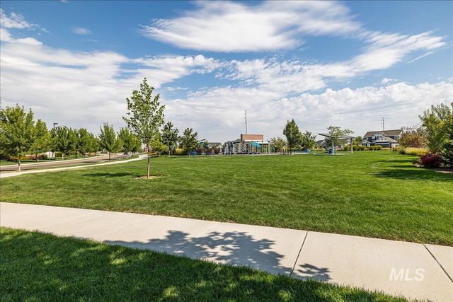 4476 N Glenrock Way, Meridian, ID 83646