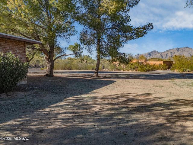 6290 E Paseo Tierra Alta, Tucson, AZ 85715