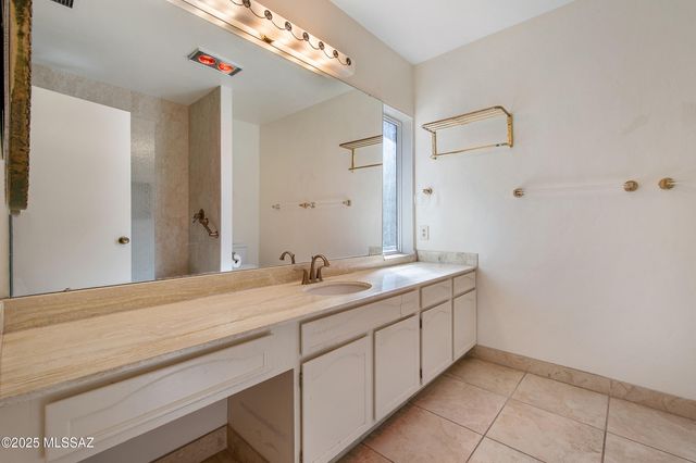 6290 E Paseo Tierra Alta, Tucson, AZ 85715