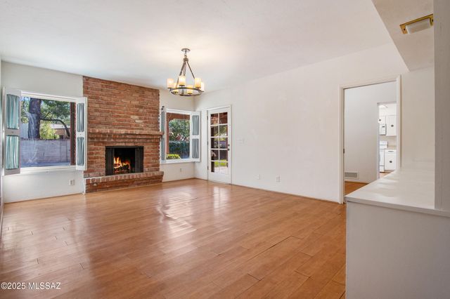 6290 E Paseo Tierra Alta, Tucson, AZ 85715