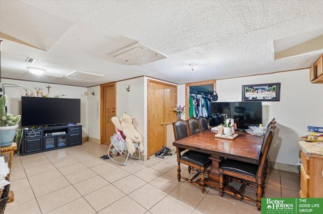 3710 S 24 Street, Omaha, NE 68107