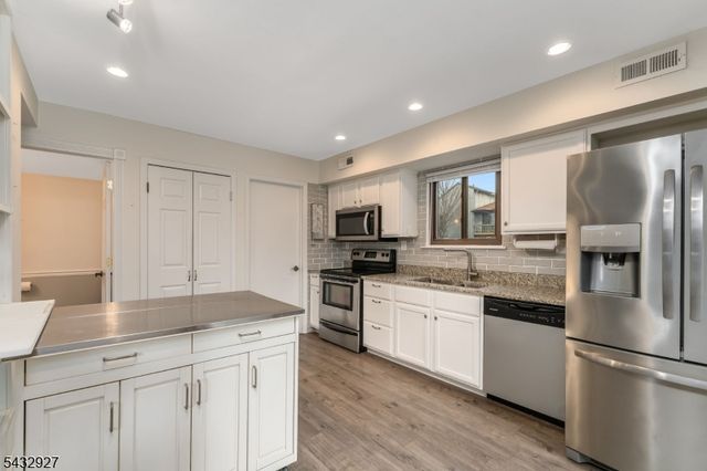 251 Gemini Drive, Hillsborough Twp., NJ 08844