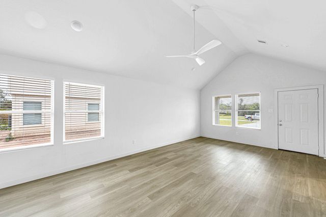 1015 20th Street, Hempstead, TX 77445