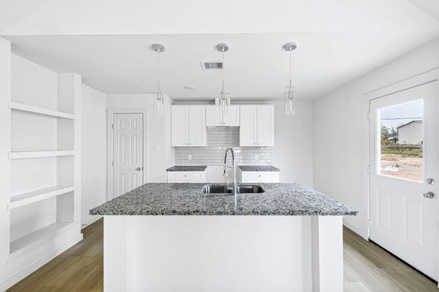 1015 20th Street, Hempstead, TX 77445