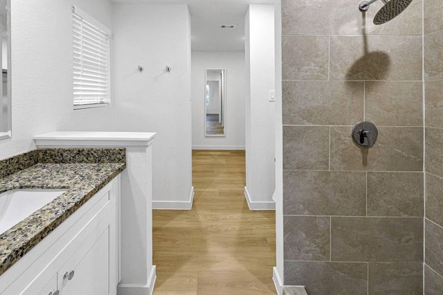 1015 20th Street, Hempstead, TX 77445