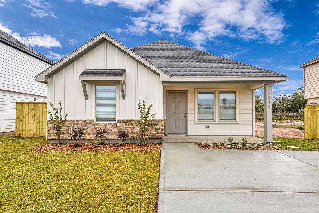 1015 20th Street, Hempstead, TX 77445