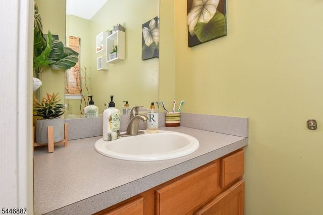 455 2nd Ave, Garwood Boro, NJ 07027