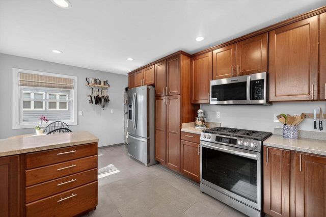 3309 Tally Ho Lane, Madison, WI 53705