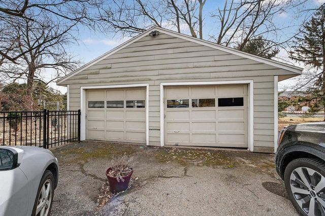 3309 Tally Ho Lane, Madison, WI 53705