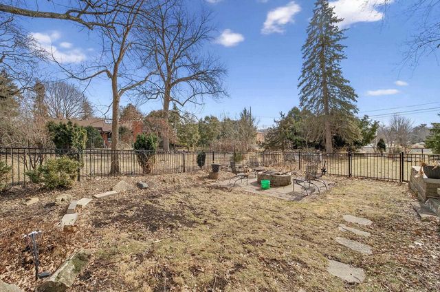 3309 Tally Ho Lane, Madison, WI 53705