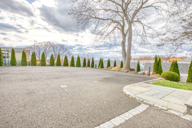 24 Harold Street E, Greenwich, CT 06807