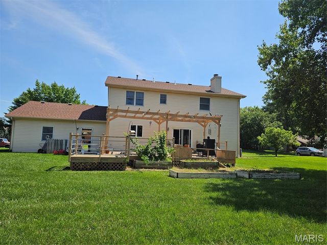 611 Brookstone Court, Freeburg, IL 62243