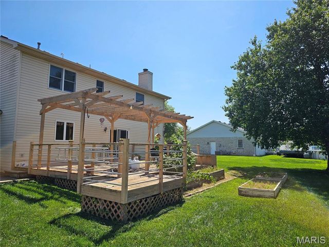 611 Brookstone Court, Freeburg, IL 62243