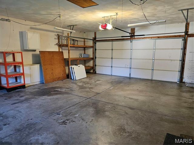 611 Brookstone Court, Freeburg, IL 62243
