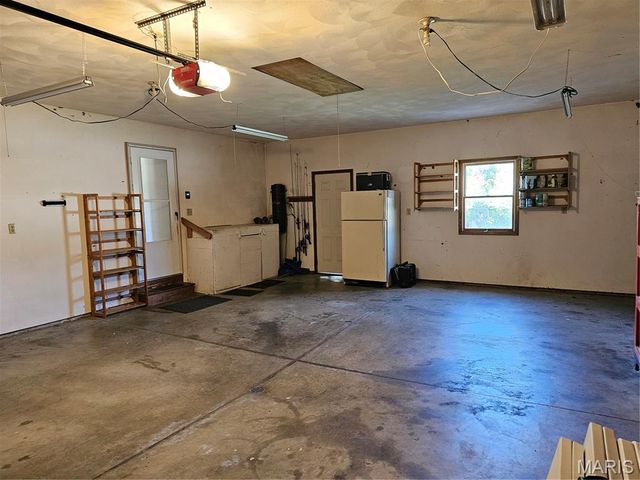 611 Brookstone Court, Freeburg, IL 62243