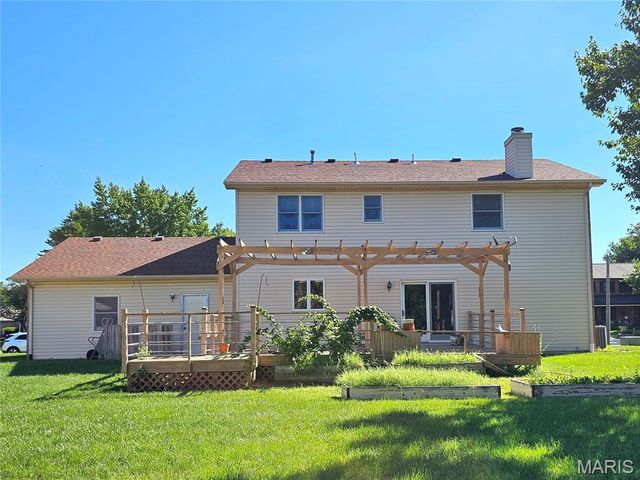 611 Brookstone Court, Freeburg, IL 62243