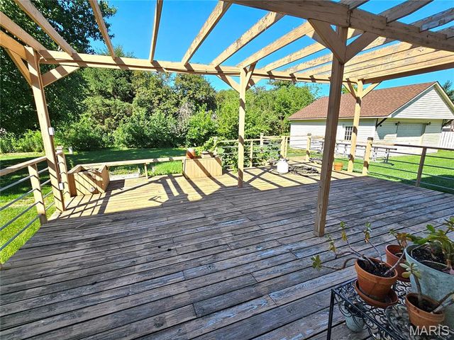 611 Brookstone Court, Freeburg, IL 62243