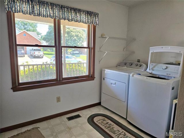 611 Brookstone Court, Freeburg, IL 62243