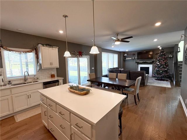 9214 NE 110th Terrace, Kansas City, MO 64157