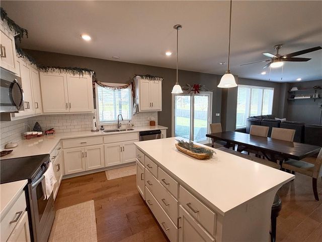 9214 NE 110th Terrace, Kansas City, MO 64157