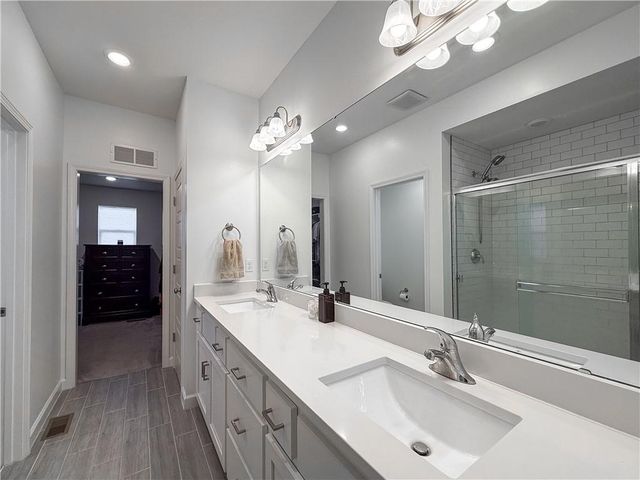 9214 NE 110th Terrace, Kansas City, MO 64157