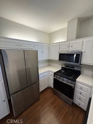 1055 S Saint Tropez Avenue, Anaheim Hills, CA 92808