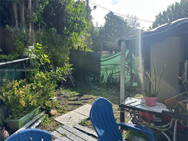 2375 NE 137th St 0, North Miami Beach, FL 33181