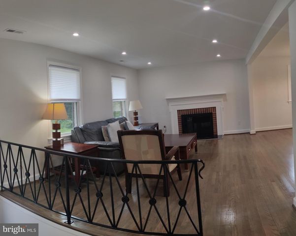 7312 GENE ST, Alexandria, VA 22315