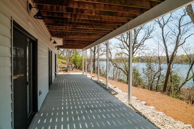 1835 Davies DRIVE, Summit, WI 53066