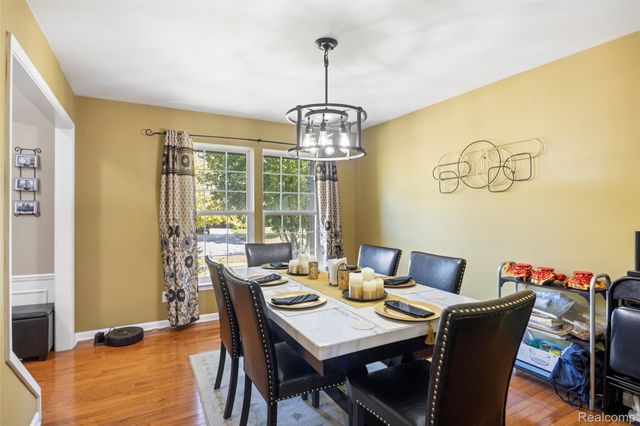 9778 Ravenshire Drive, Ypsilanti, MI 48198