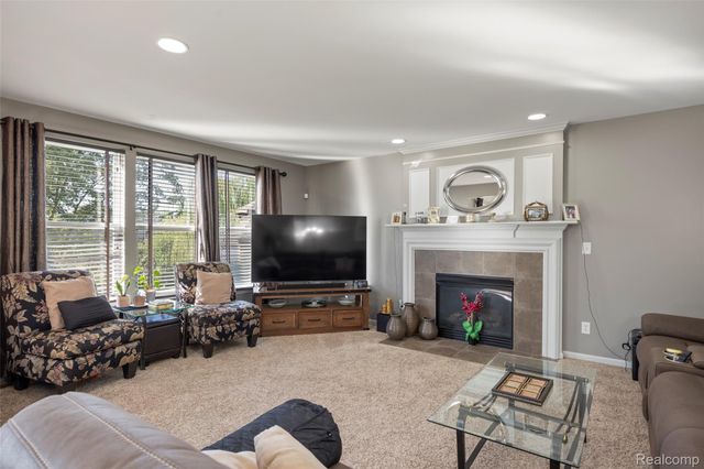 9778 Ravenshire Drive, Ypsilanti, MI 48198