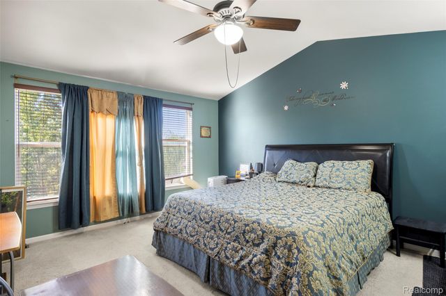 9778 Ravenshire Drive, Ypsilanti, MI 48198