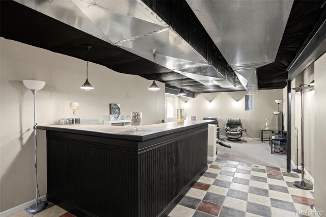 9778 Ravenshire Drive, Ypsilanti, MI 48198