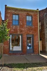 1916 S 12th Street, St Louis, MO 63104