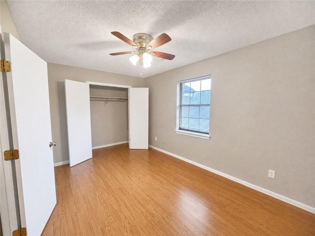 448 NE Churchill Street, Lee's Summit, MO 64086