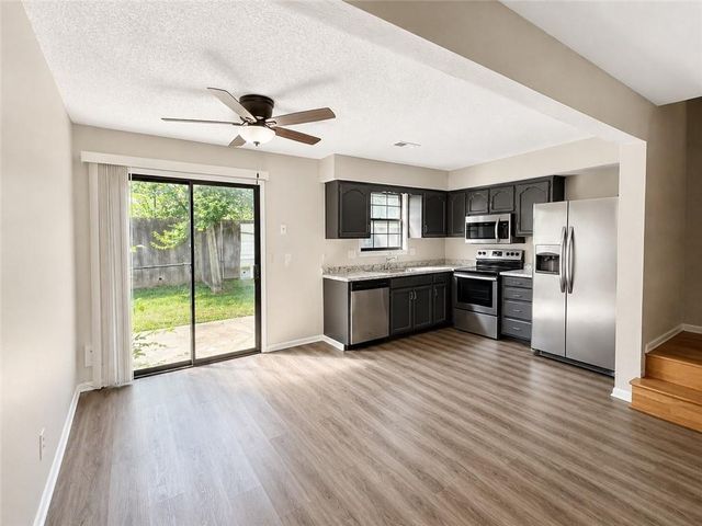 448 NE Churchill Street, Lee's Summit, MO 64086