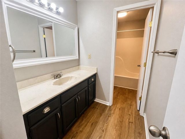 448 NE Churchill Street, Lee's Summit, MO 64086