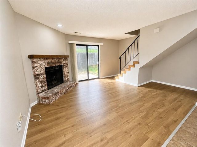 448 NE Churchill Street, Lee's Summit, MO 64086