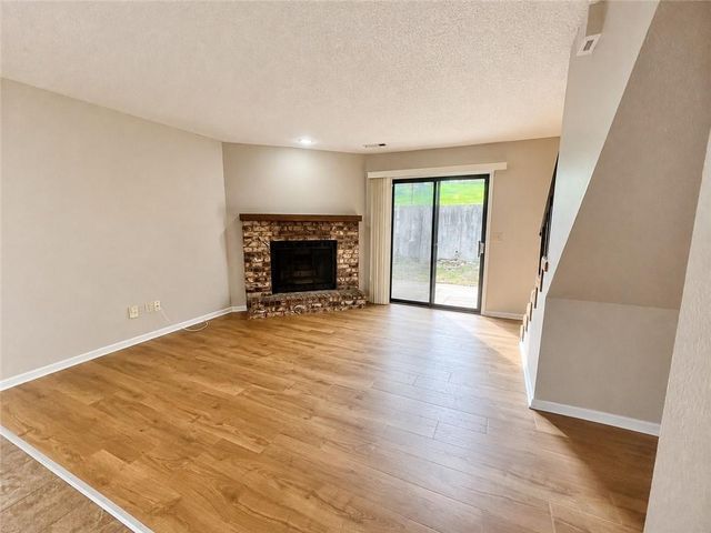 448 NE Churchill Street, Lee's Summit, MO 64086