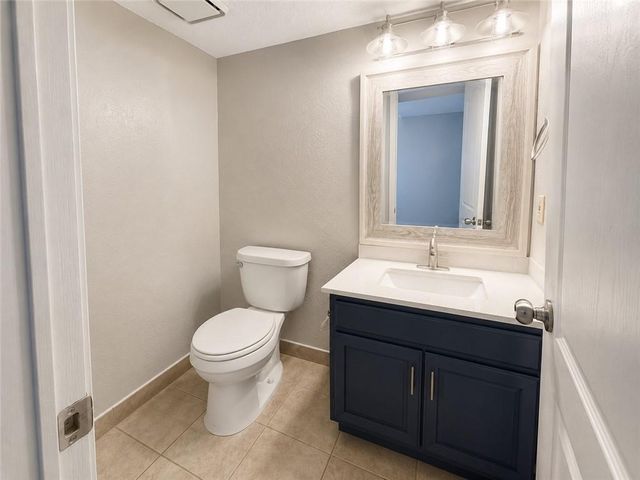 448 NE Churchill Street, Lee's Summit, MO 64086