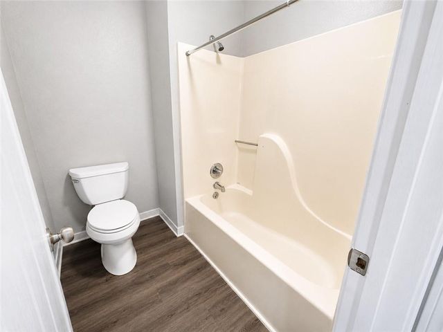448 NE Churchill Street, Lee's Summit, MO 64086