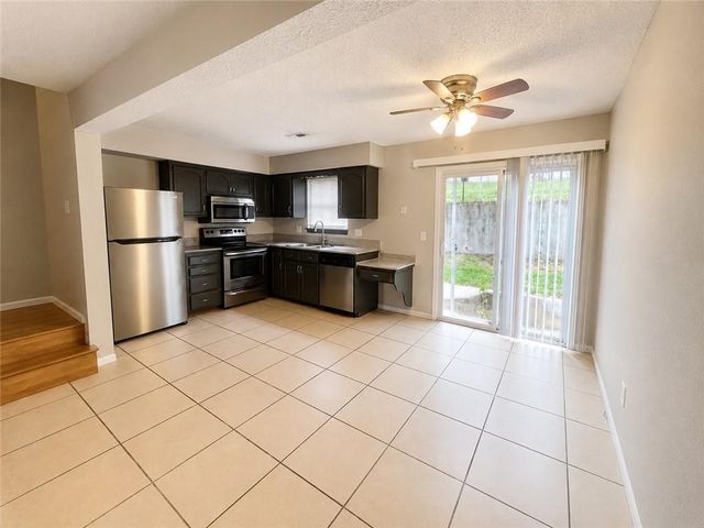 448 NE Churchill Street, Lee's Summit, MO 64086