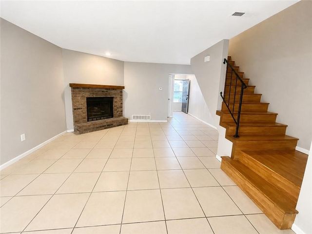 448 NE Churchill Street, Lee's Summit, MO 64086