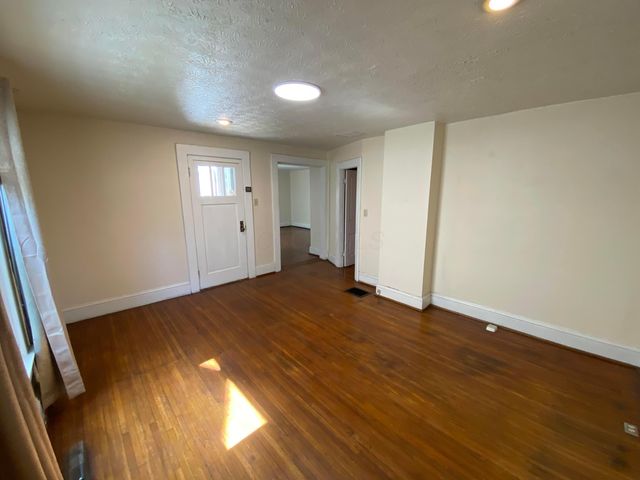 281 E Central Avenue, Delaware, OH 43015
