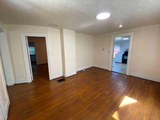 281 E Central Avenue, Delaware, OH 43015